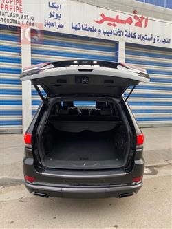 جیپ گراند شیرۆکی